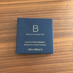 BeautyCounter Luminous Powder Highlighter - Halo
